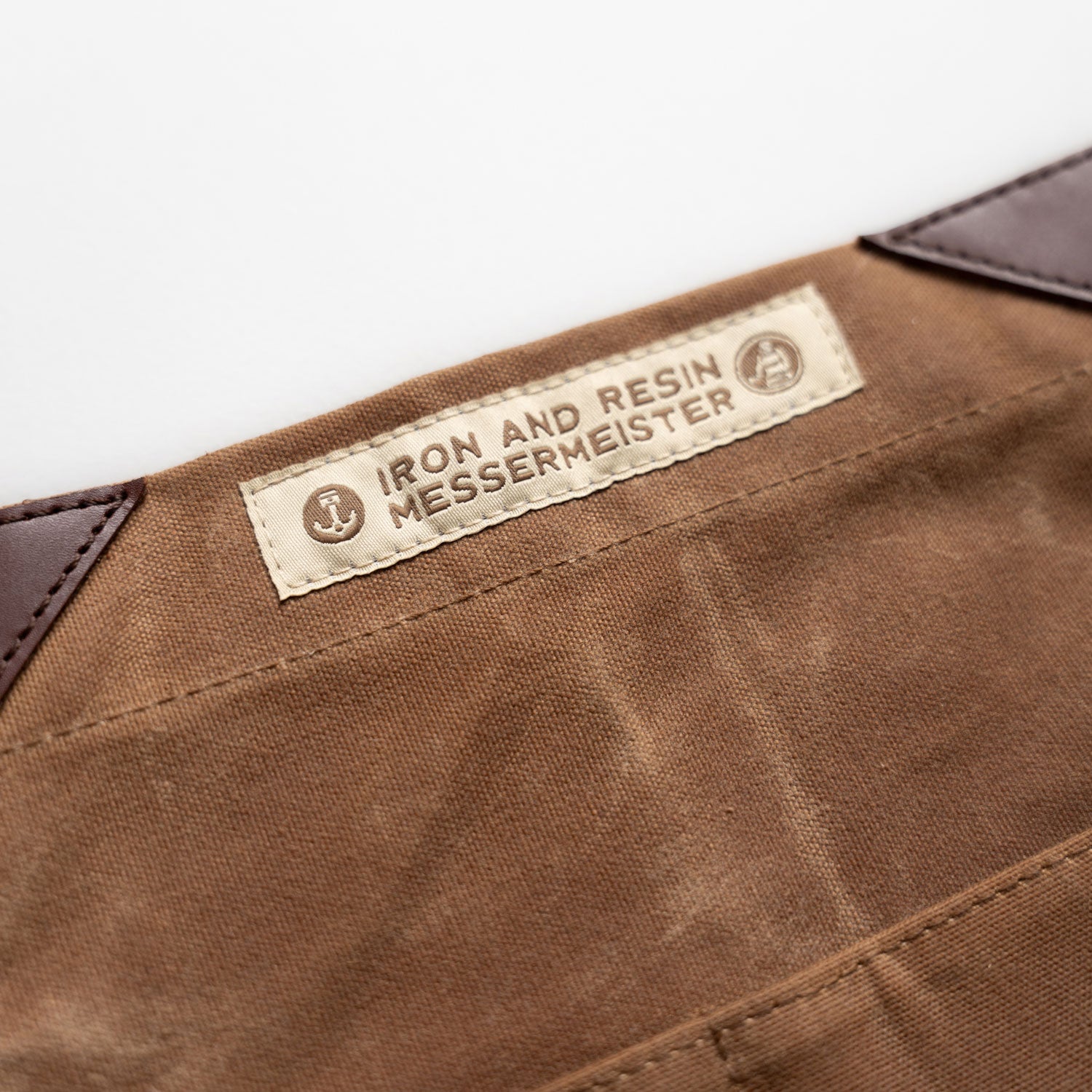 close up on the INR / Messermeister tag