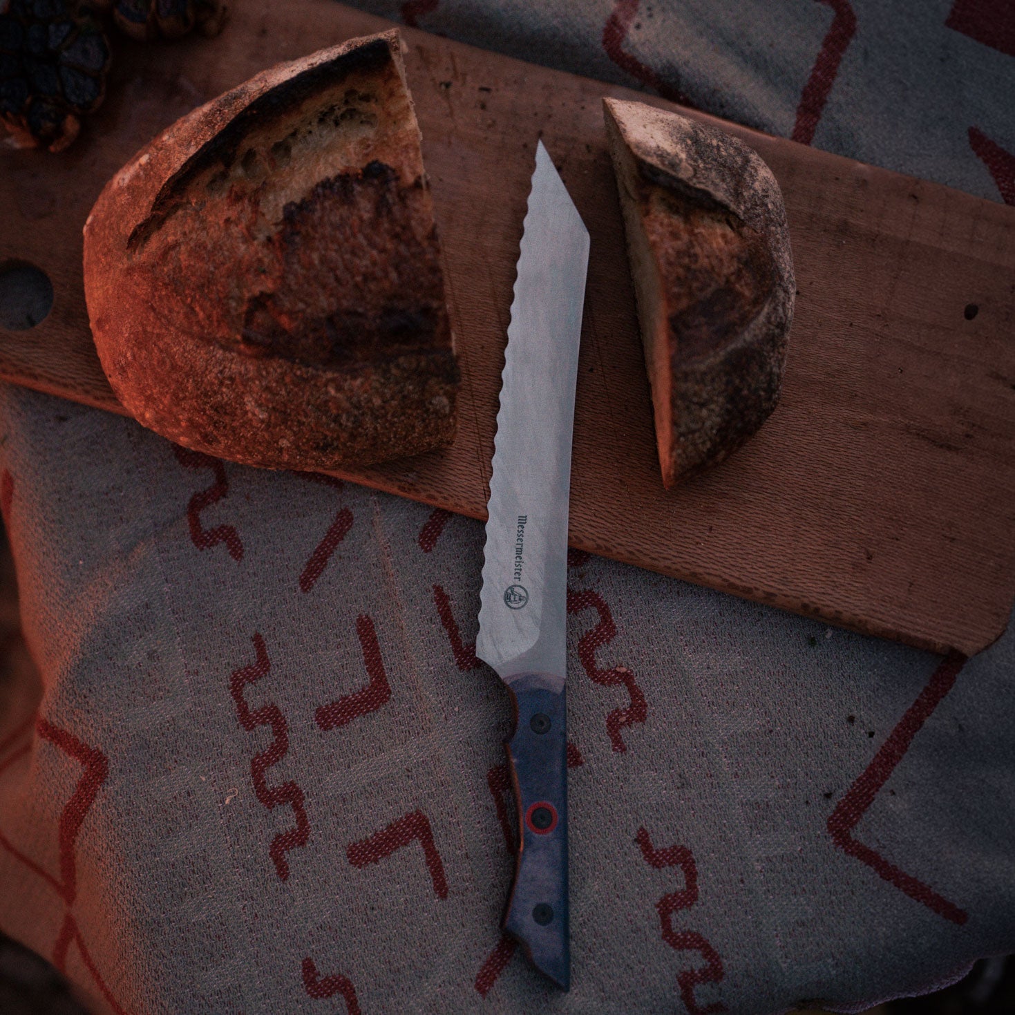 INR x Messermeister Scalloped Slicer - 8"