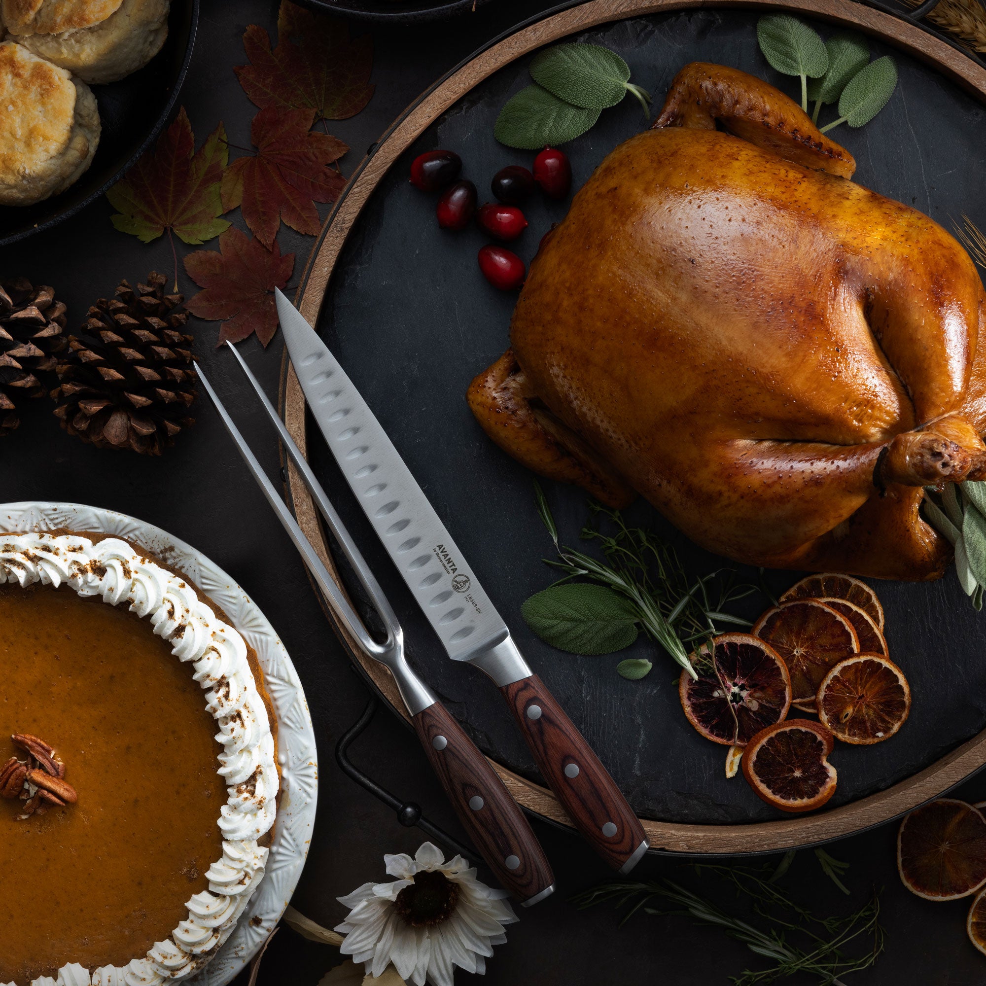 Messermeister Avanta Pakkawood Carving Set with Thanksgiving Turkey, Pumpkin Pie and Biscuits with Thanksgiving Decoration