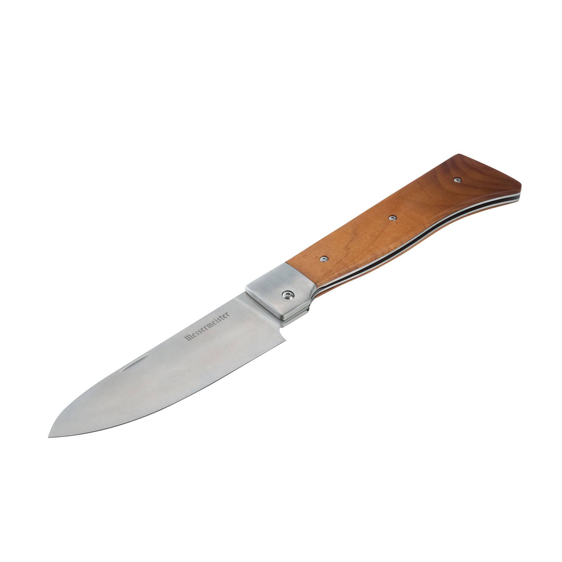 Maple wood handle detail on Messermeister Adventure Chef folding chef’s knife.