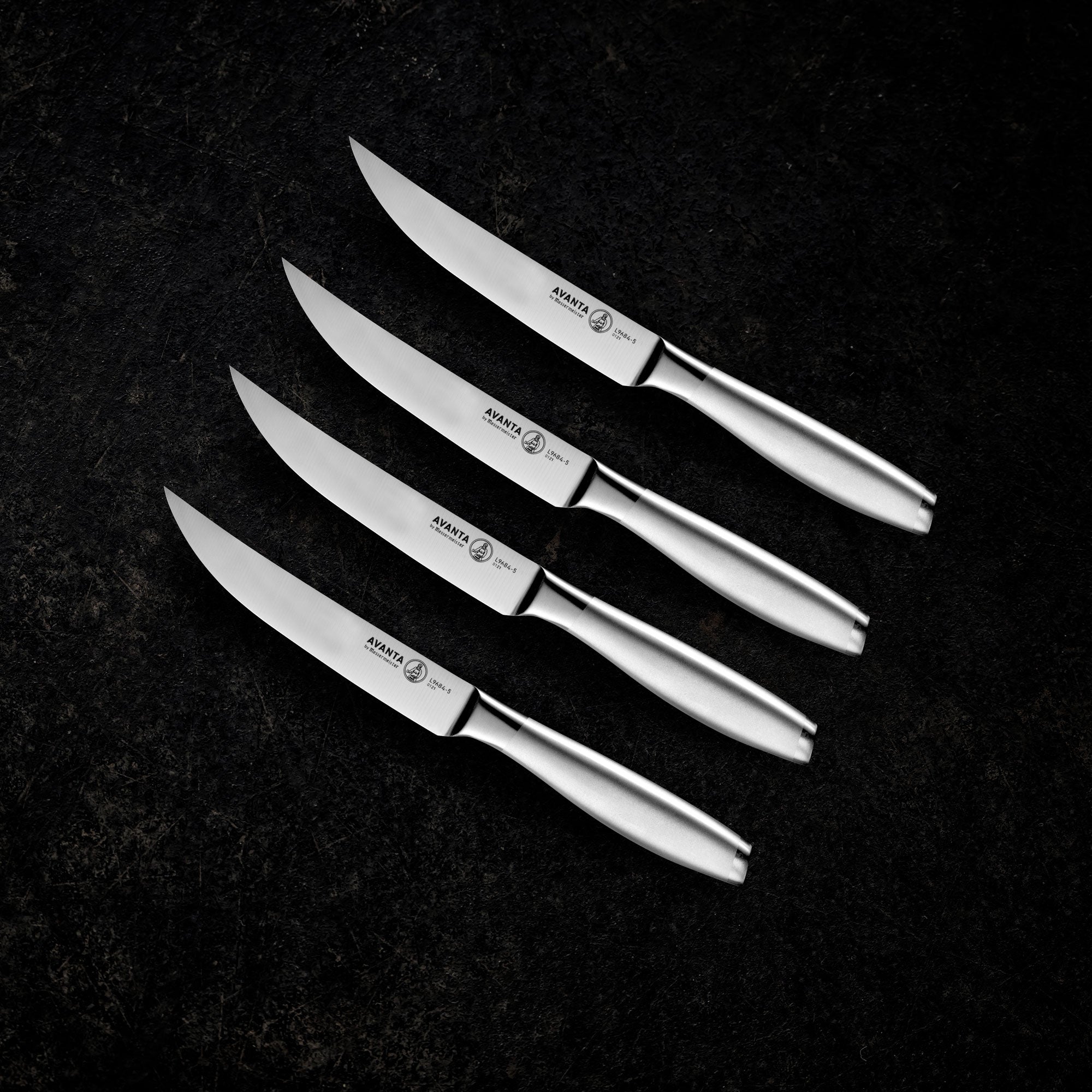 Steak Knives Set of 4,Stainless Steel Serrated Blades, Sharp Knifes, Dinner Knives, Dishwasher Safe, Knives Set for Home or Restaurant, Size: Steak